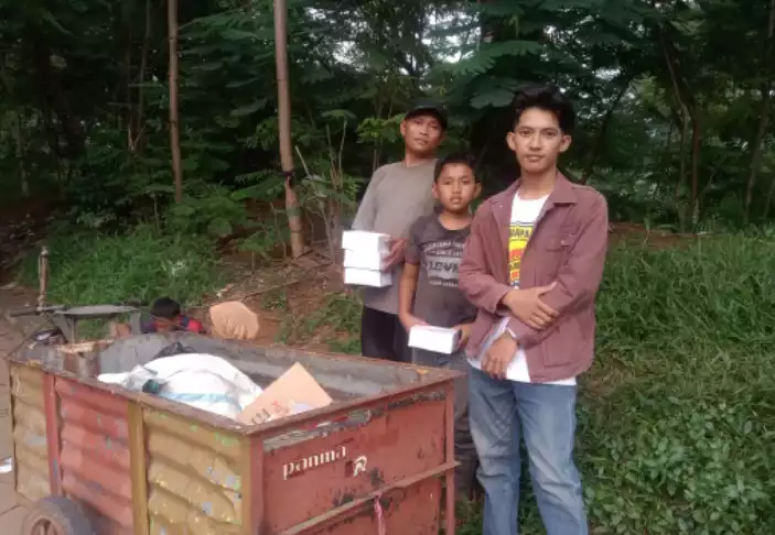 Komunitas AMBP Berbagi