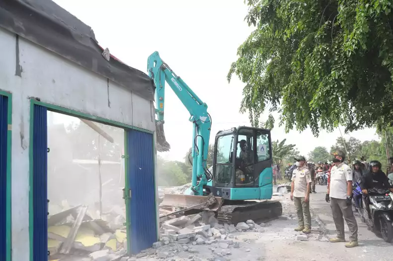 Penertiban Bangunan Liar Sukatani
