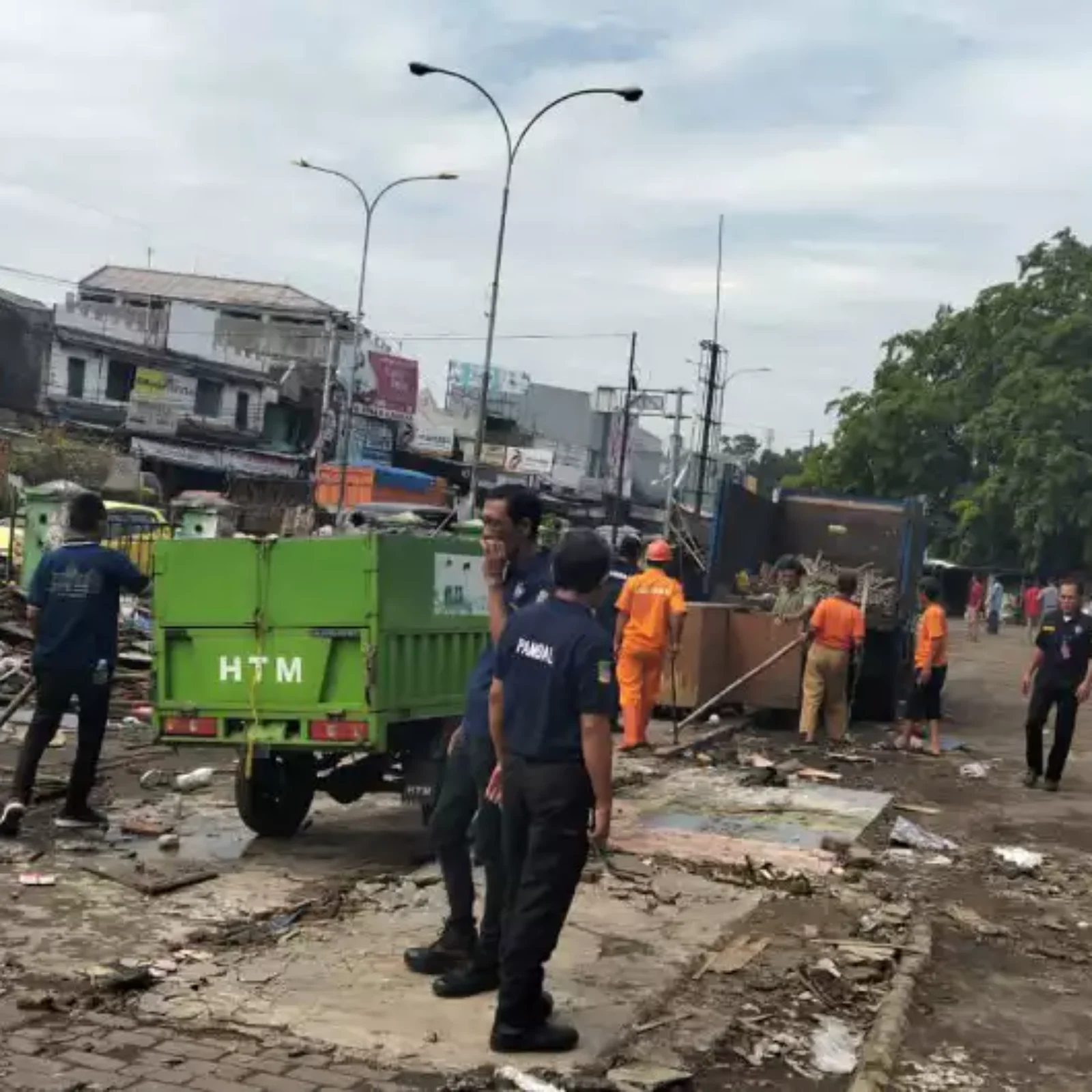 IMG-20251029-WA0000 Penertiban Pasar SGC