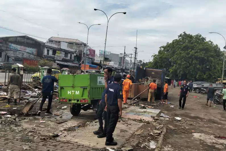 IMG-20251029-WA0000 Penertiban Pasar SGC