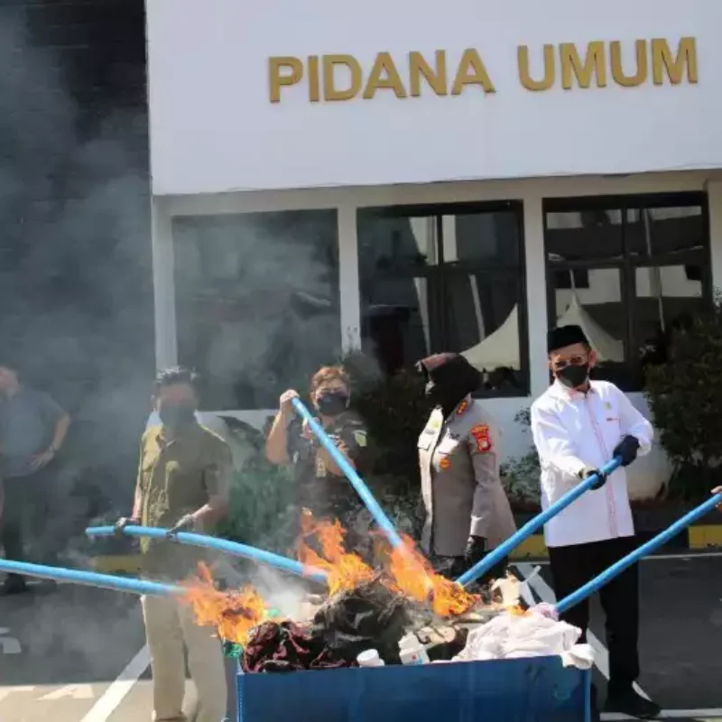 Pemusnahan Barang Bukti Kejari Kabupaten Bekasi