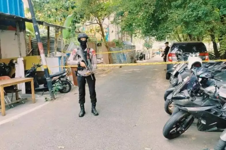 Granat Cempaka Putih
